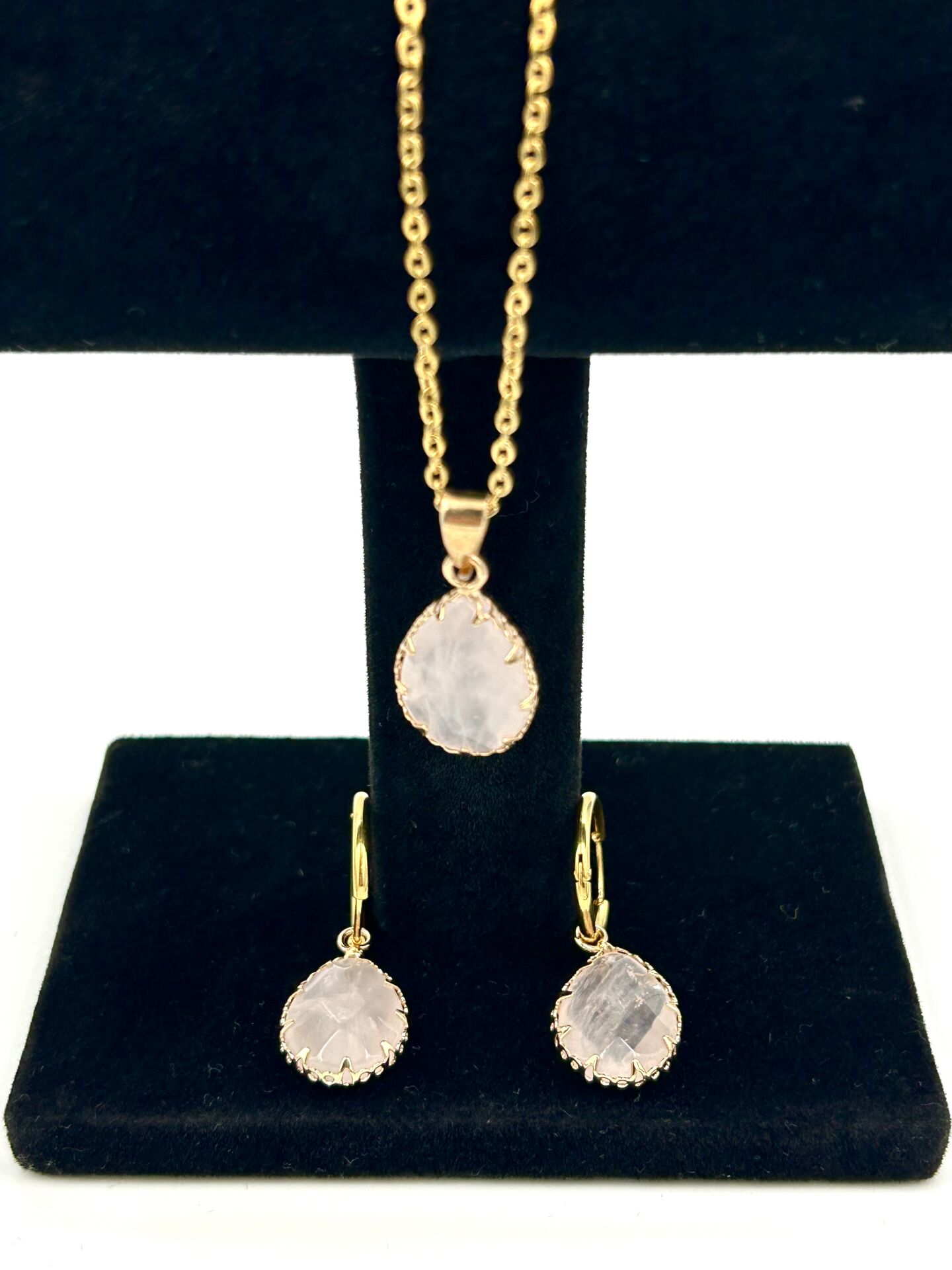 Pembe Kuvars Kolye Küpe Takımı  (Çelik Zincir)