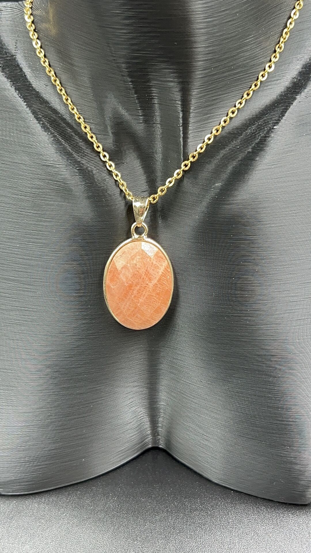 Güneş Taşı Kolye